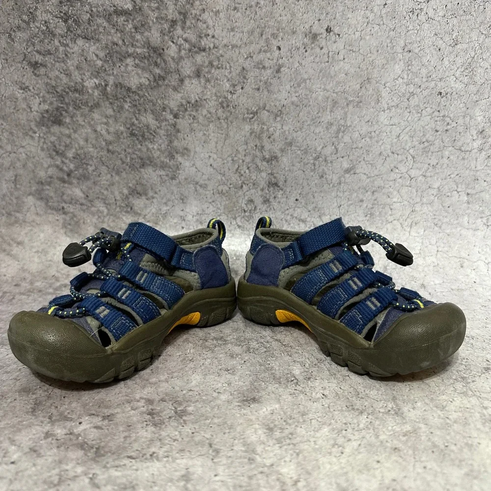 KEEN Newport H2 Sandals Kids Size 9 Blue Water Shoes Closed Toe Washable Hiking